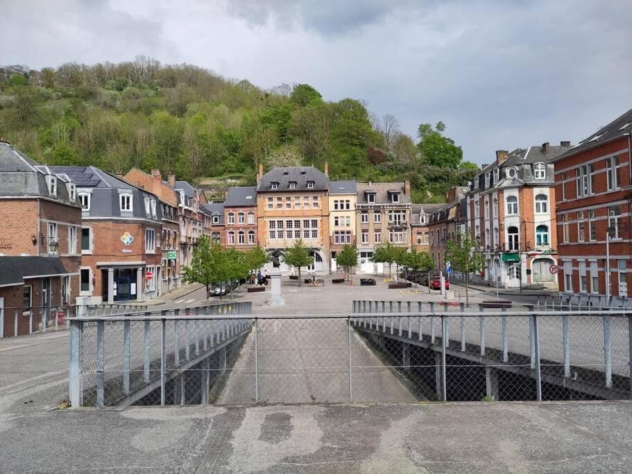 Le Mosan Apartment Dinant Exterior foto